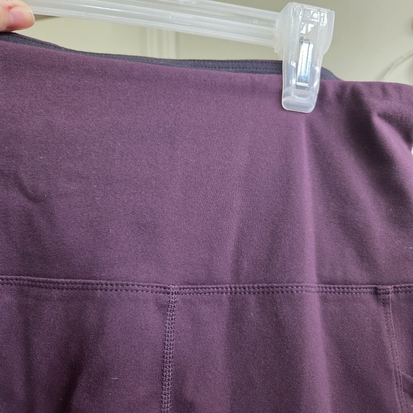 ⭐️Tuff Athletics Women's Track Pants Purple Size Med - Picture 3 of 5